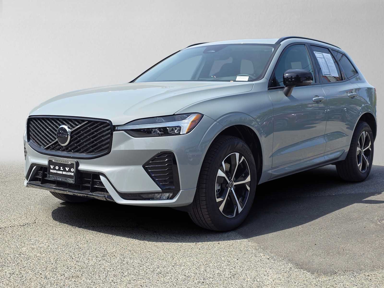 Used 2026 Volvo XC60 B5 Core AWD/4WD image 7