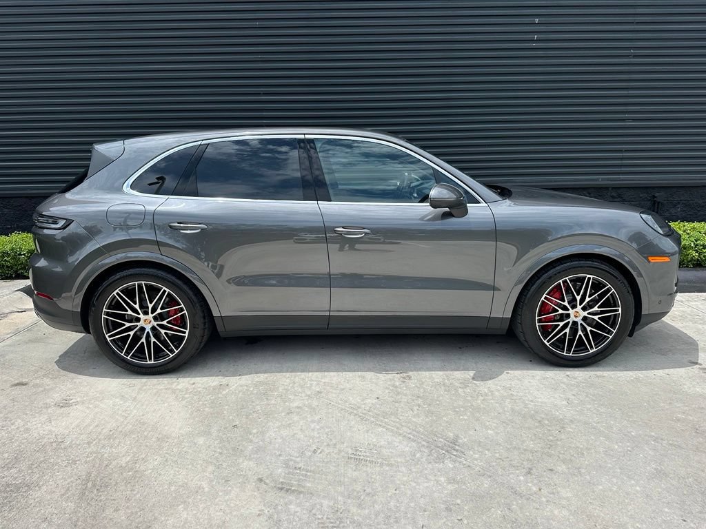 Certified 2026 Porsche Cayenne S AWD/4WD image 11