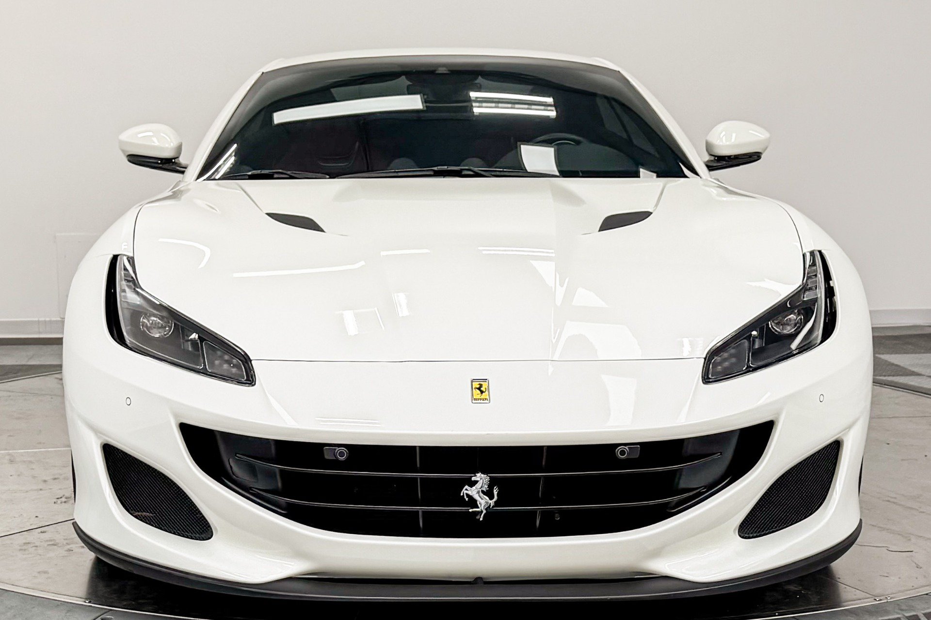 Used 2020 Ferrari Portofino RWD image 33