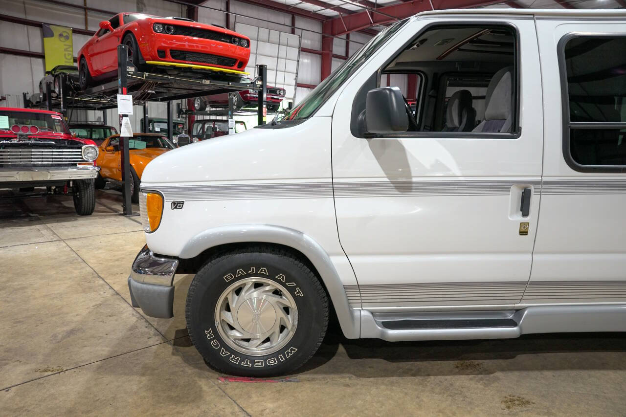 Used 1999 Ford E-150 and Econoline 150 RWD image 3