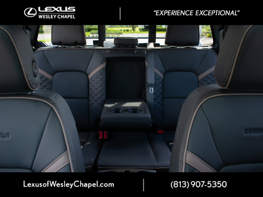 Used 2026 GMC Canyon Denali AWD/4WD image 15