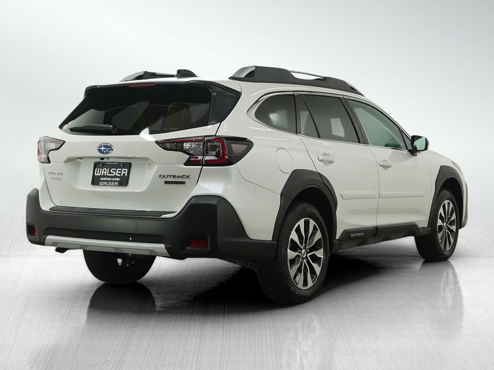 Used 2025 Subaru Outback Touring AWD/4WD image 5