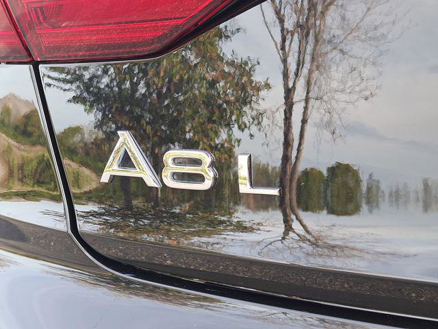 Certified 2025 Audi A8 L 3.0T w/ Executive Package AWD/4WD image 9