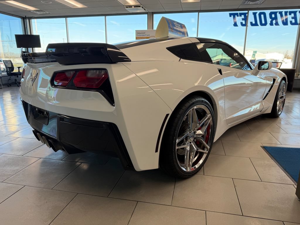 Used 2016 Chevrolet Corvette Stingray Coupe w/ 2LT Preferred Equipment Group RWD image 18