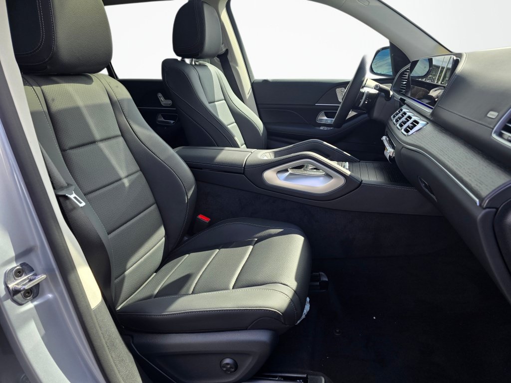 New 2026 Mercedes-Benz GLS 450 4MATIC image 30