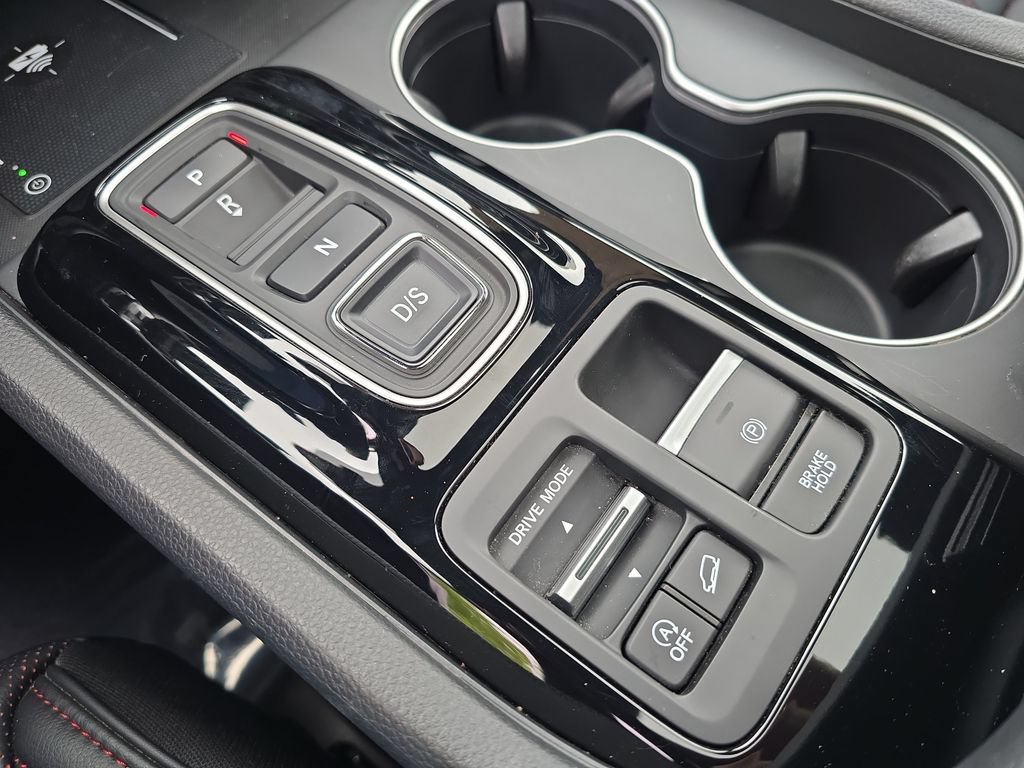 Used 2025 Honda Pilot Black Edition image 32