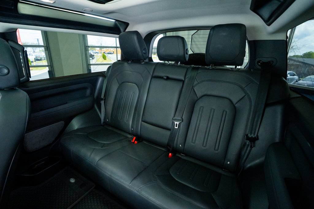 Used 2022 Land Rover Defender 90 S AWD/4WD image 44