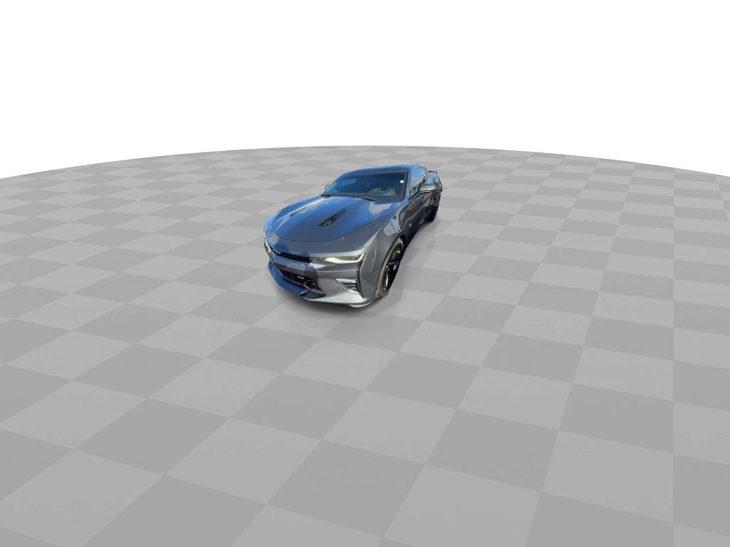 Used 2018 Chevrolet Camaro SS w/ LPO RS/SS Interior Package image 8