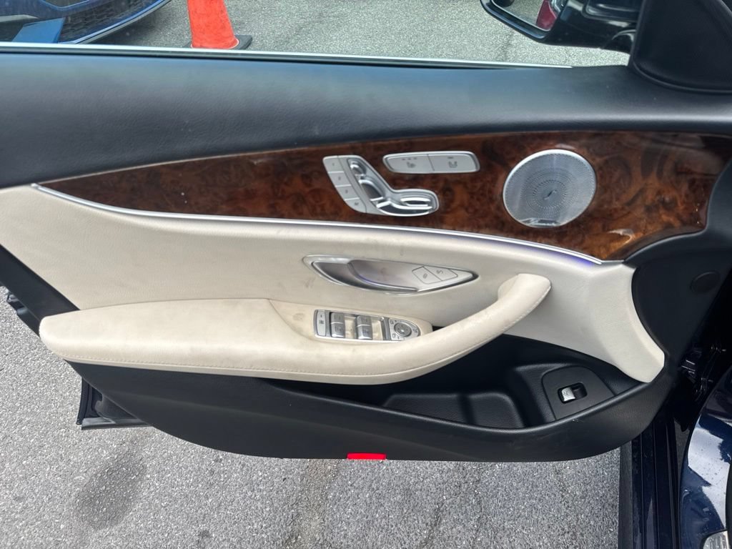 Used 2017 Mercedes-Benz E 300 4MATIC image 30