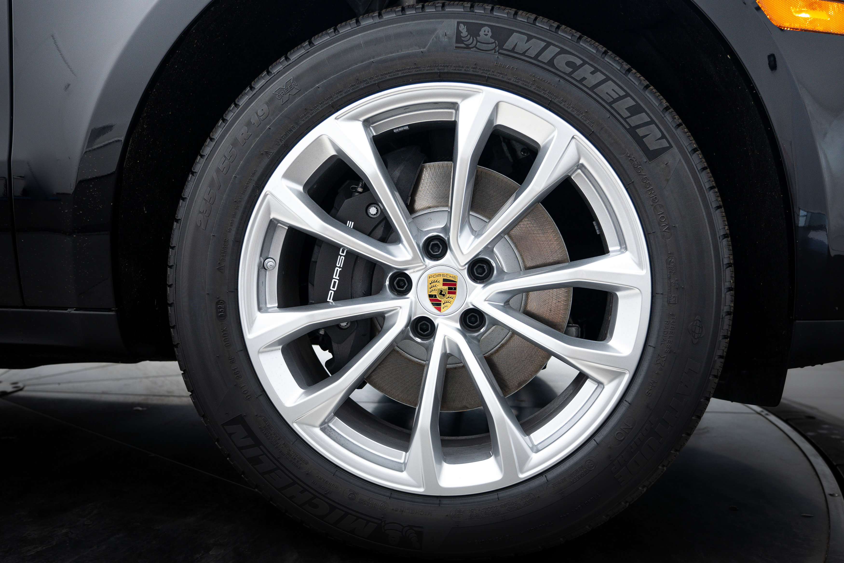 New 2025 Porsche Macan image 11