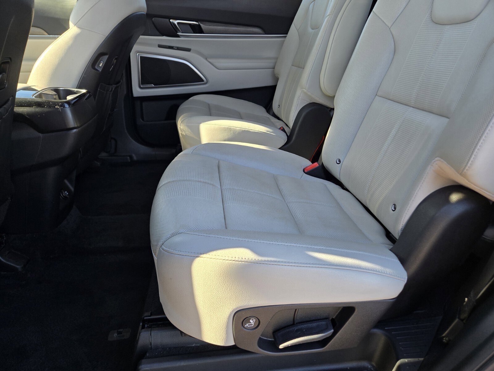 Certified 2022 Kia Telluride EX w/ EX Premium Package image 13