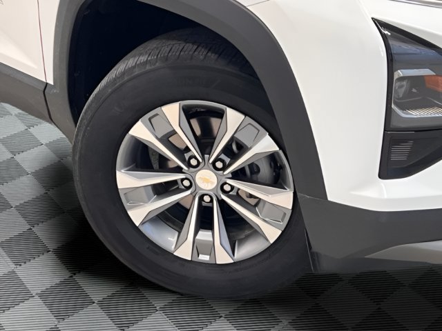 Certified 2025 Chevrolet Equinox LT FWD image 14