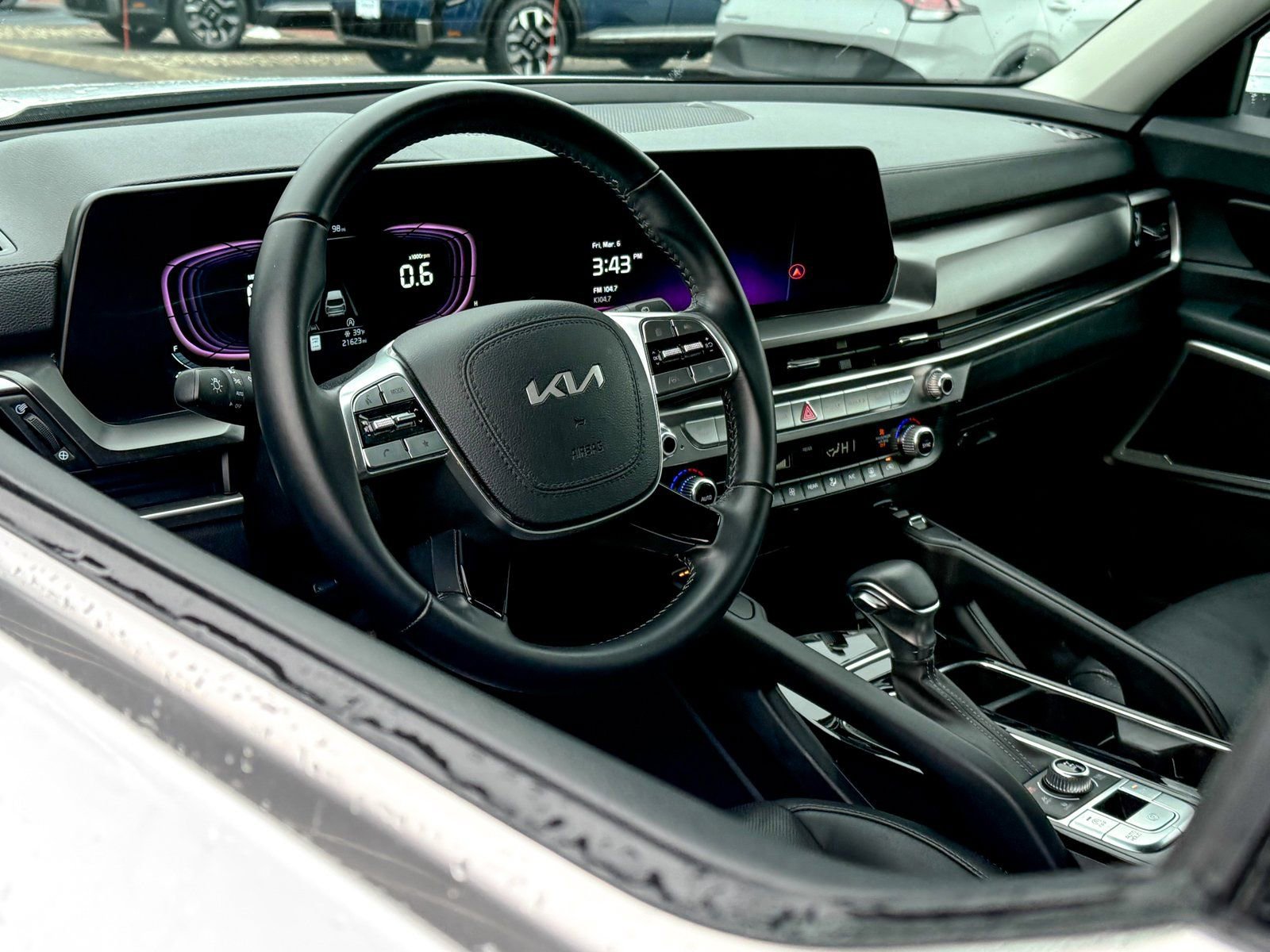 Certified 2024 Kia Telluride S w/ S Sunroof Package image 11