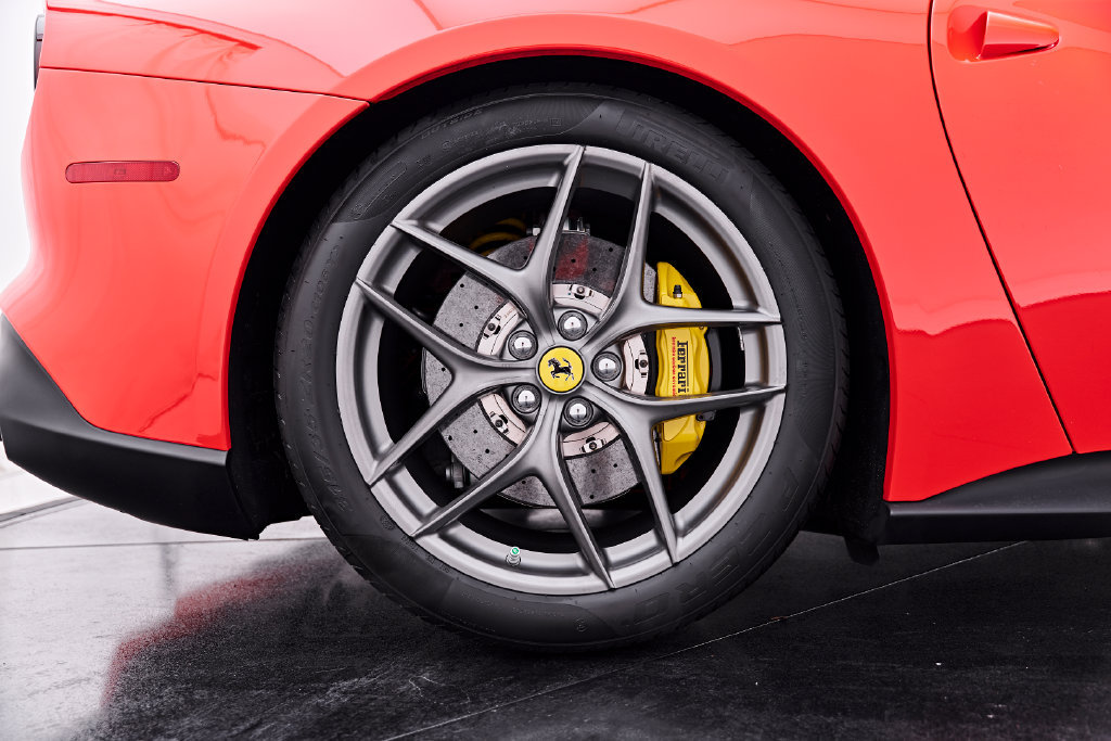 Used 2016 Ferrari F12 Berlinetta RWD image 39