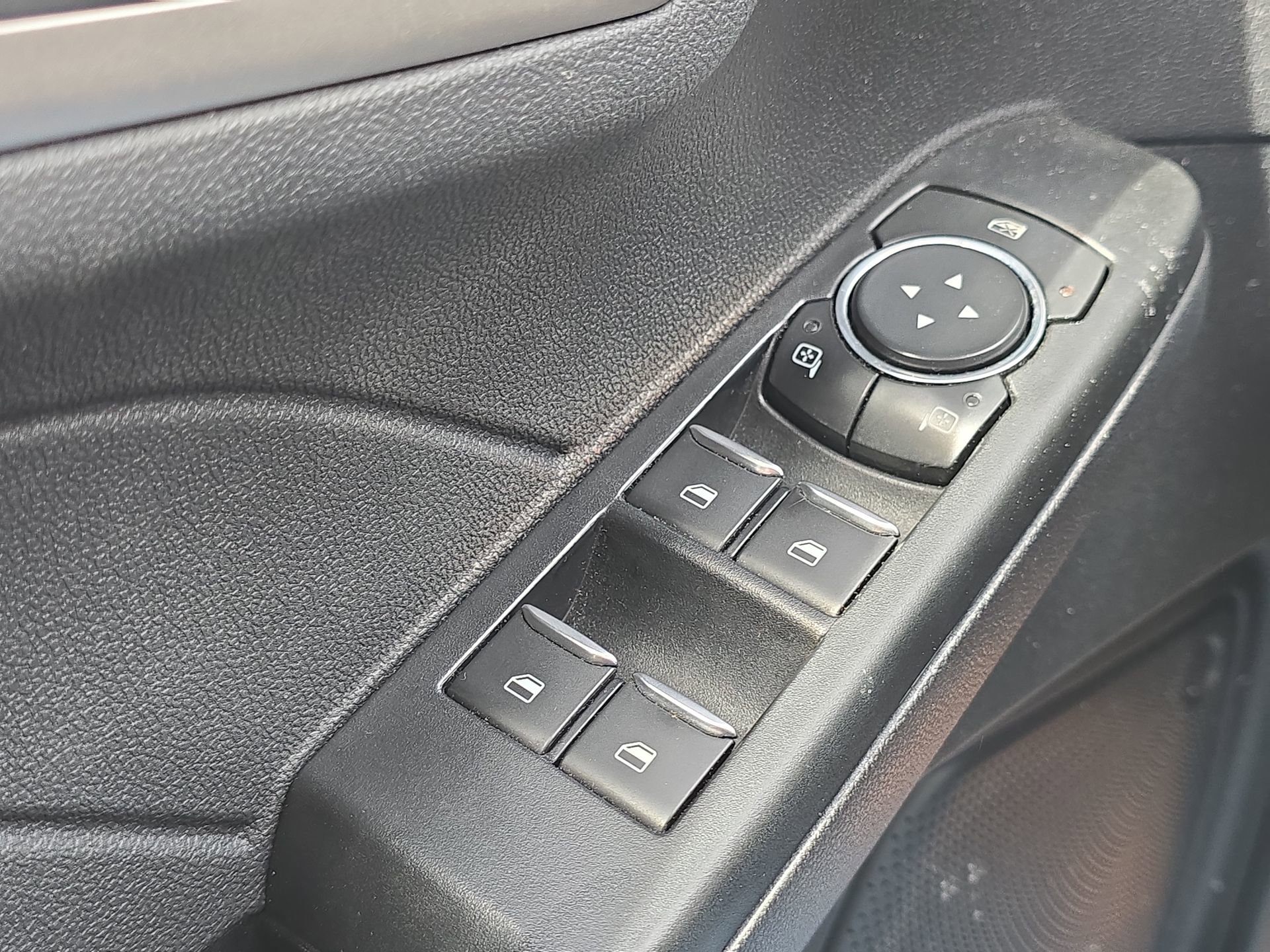 Certified 2022 Ford Escape SE w/ Convenience Package image 13