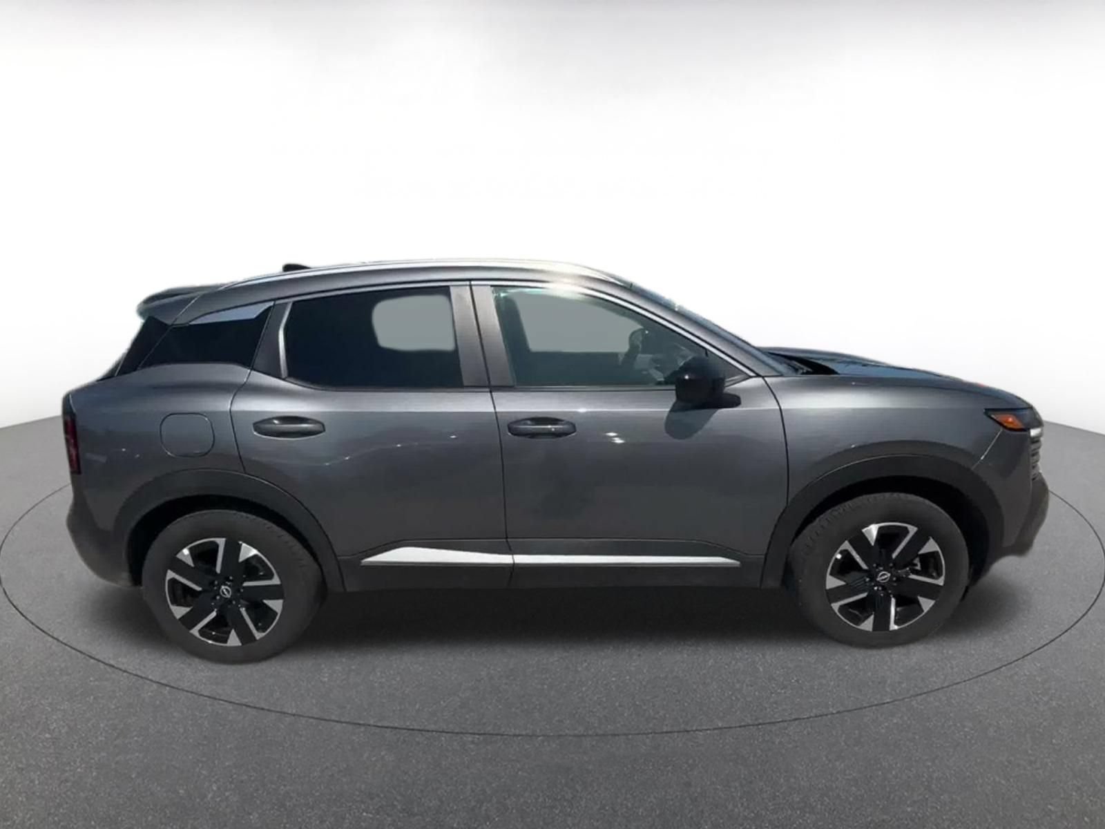 Used 2026 Nissan Kicks SV w/ Cold Weather Package AWD/4WD image 13