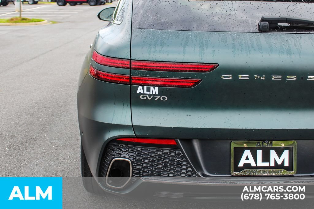 Used 2023 Genesis GV70 2.5T w/ Advanced Package AWD/4WD image 12