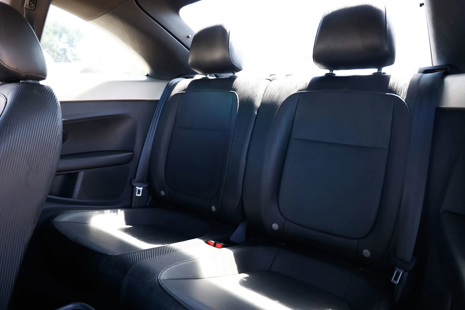 Used 2012 Volkswagen Beetle 2.5 image 14