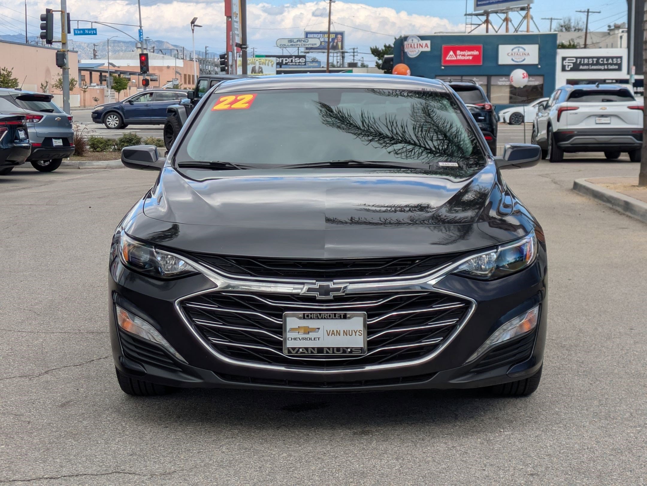 Used 2022 Chevrolet Malibu LT image 2