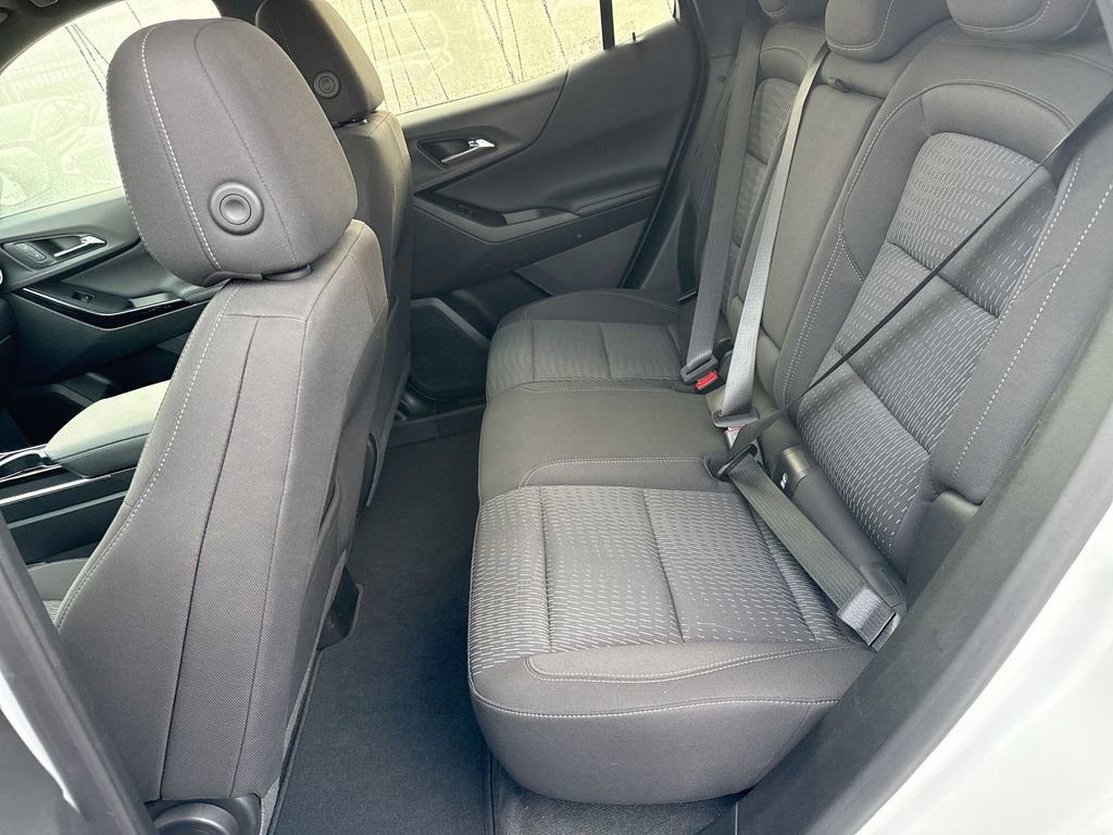 Used 2025 Chevrolet Equinox LT image 25