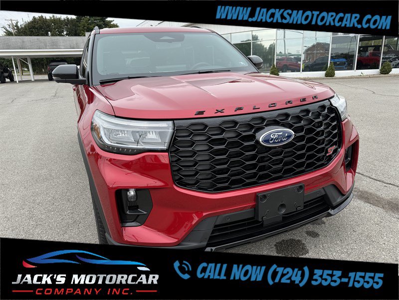 Used 2025 Ford Explorer ST AWD/4WD image 6