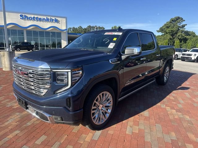 Used 2022 GMC Sierra 1500 Denali w/ Technology Package AWD/4WD image 1