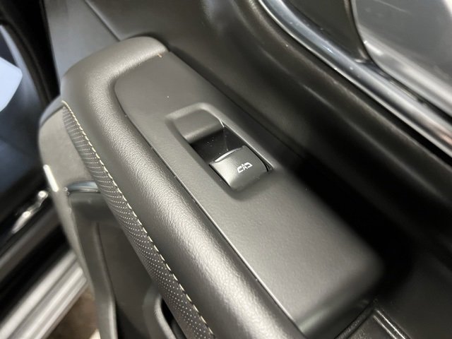 Used 2023 Chevrolet Tahoe Premier image 32