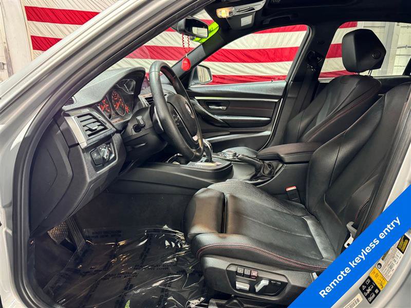Used 2017 BMW 330i xDrive Sedan image 9