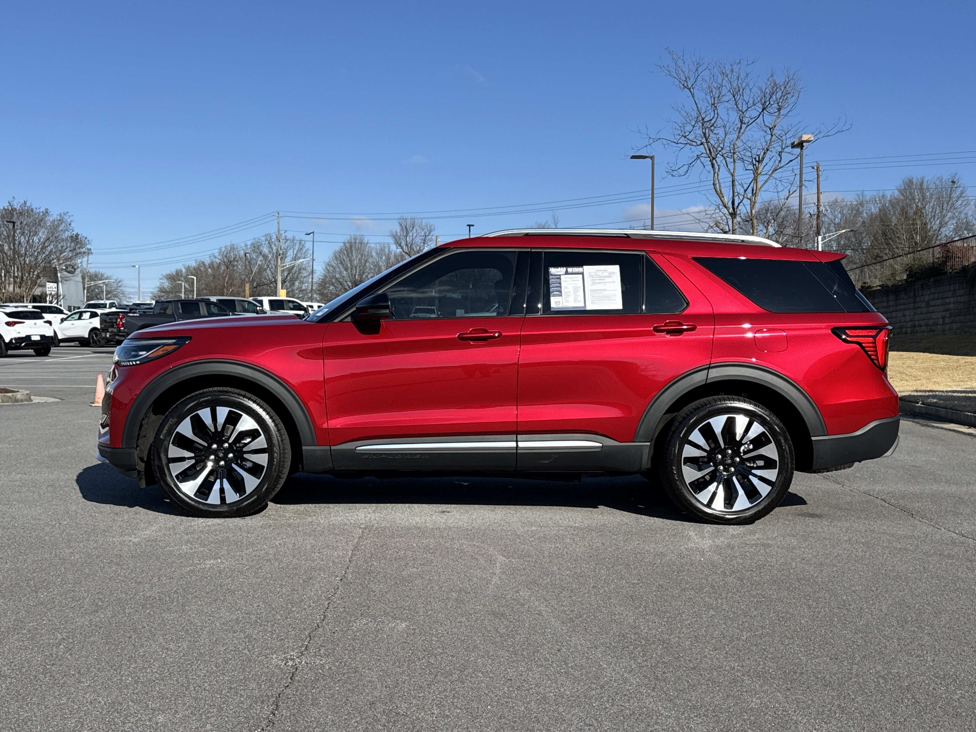 Used 2025 Ford Explorer Platinum w/ LUX Leather Package image 7