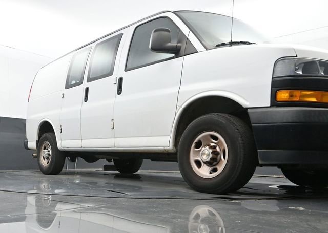Used 2020 Chevrolet Express 2500 w/ Driver Convenience Package image 9