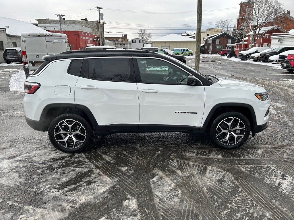 New 2026 Jeep Compass Limited image 5