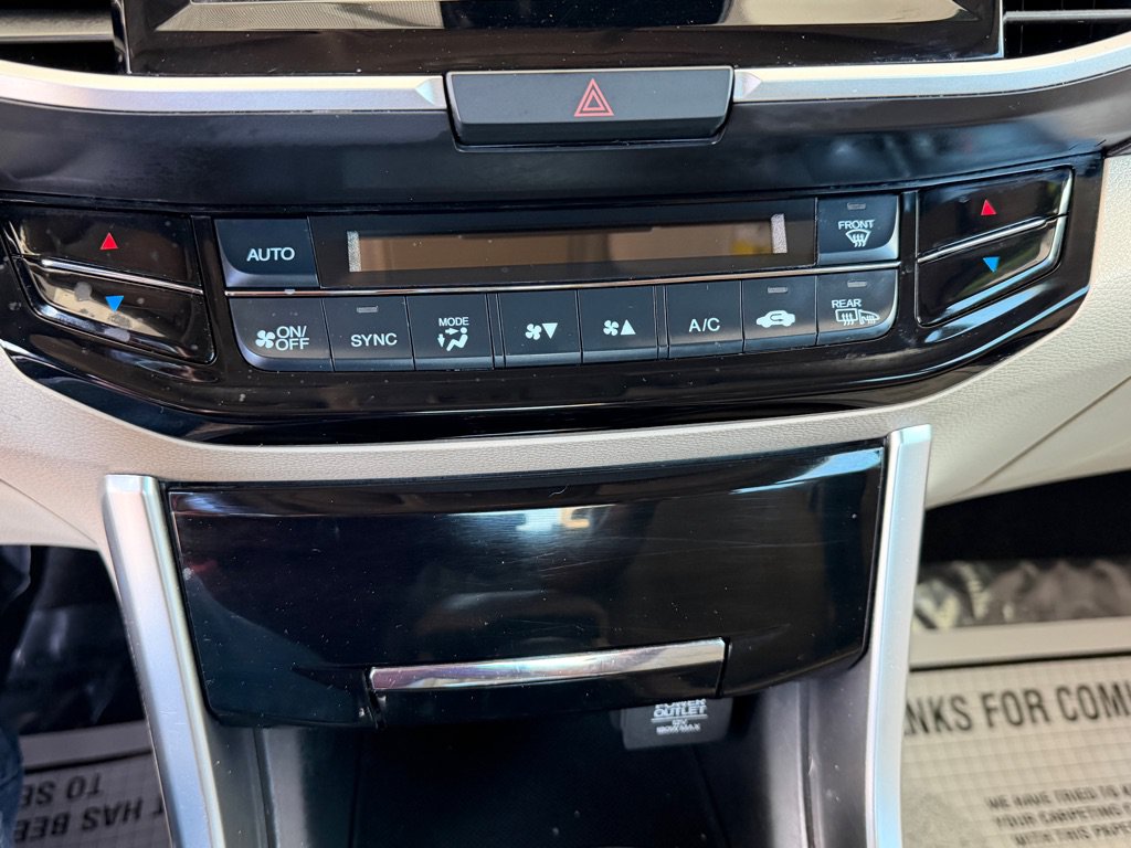 Used 2017 Honda Accord EX-L image 18