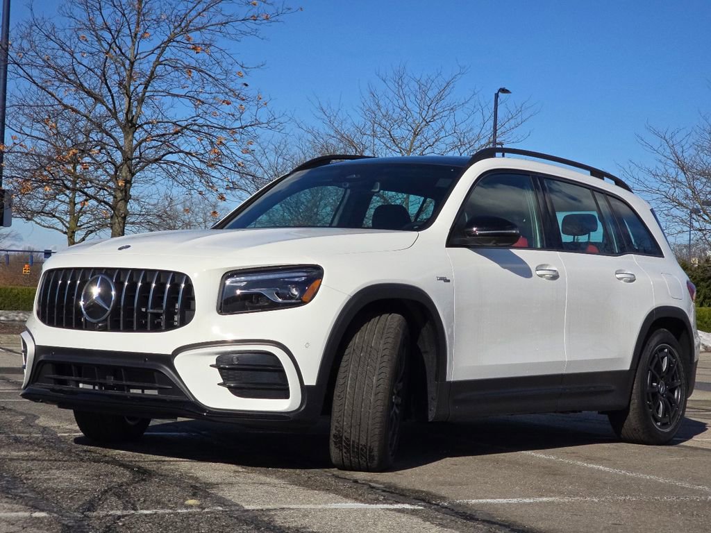 New 2025 Mercedes-Benz GLB 35 AMG 4MATIC image 12