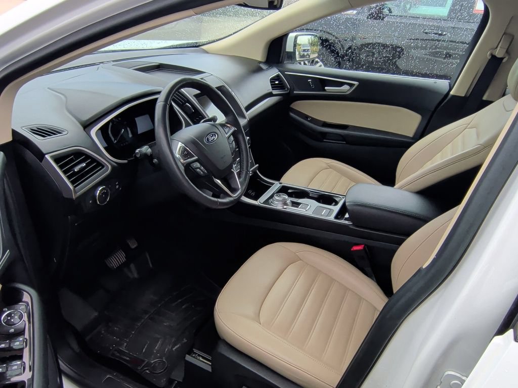 Used 2020 Ford Edge SEL w/ Convenience Package FWD image 11