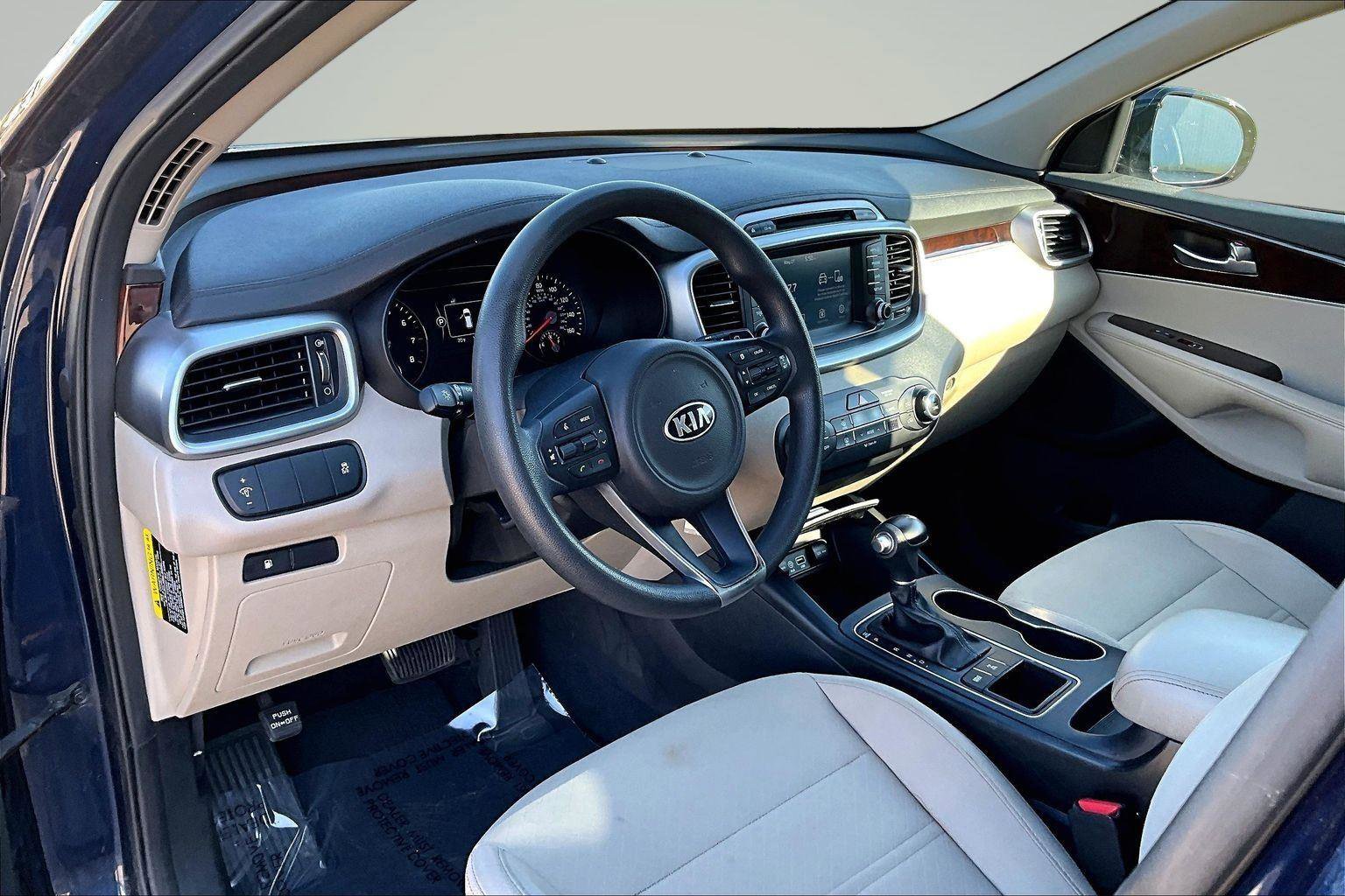 Used 2018 Kia Sorento AWD image 15