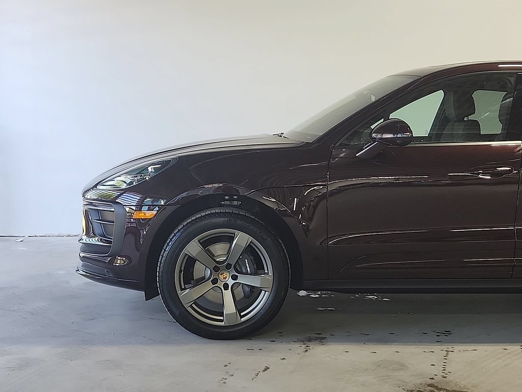New 2026 Porsche Macan AWD/4WD image 6