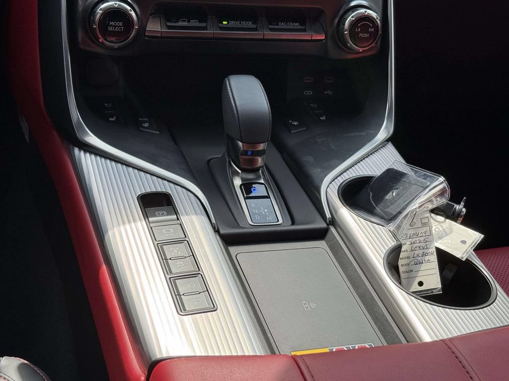 Used 2025 Lexus LX 700h F Sport AWD/4WD image 19