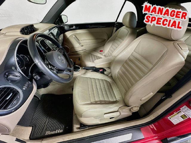 Used 2013 Volkswagen Beetle Turbo FWD image 12