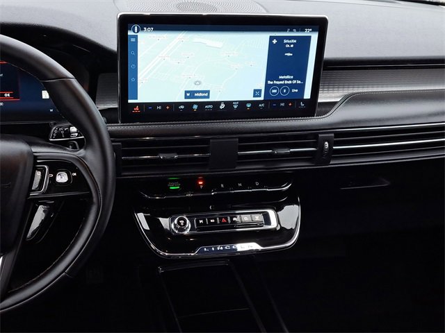 Used 2026 Lincoln Corsair Premiere w/ Towing Package image 26