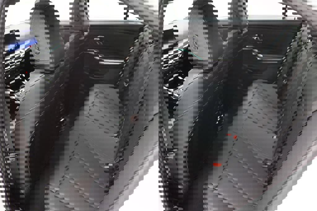 Used 2024 BMW 330i xDrive Sedan w/ Convenience Package image 11