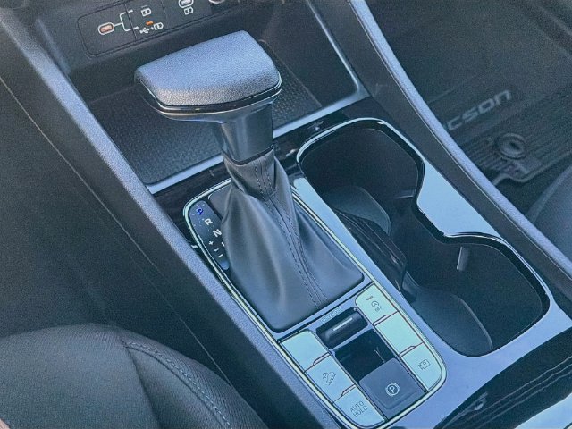 New 2026 Hyundai Tucson SEL Plus FWD image 16