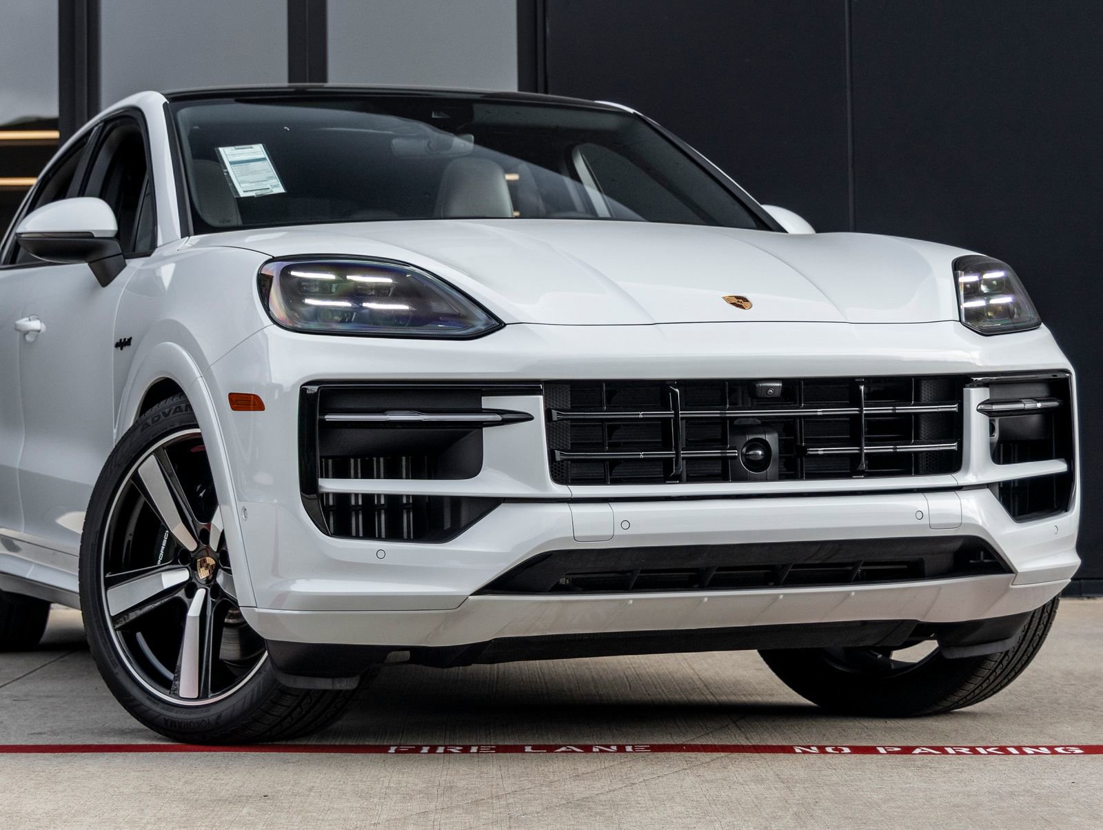 New 2025 Porsche Cayenne S AWD/4WD image 9