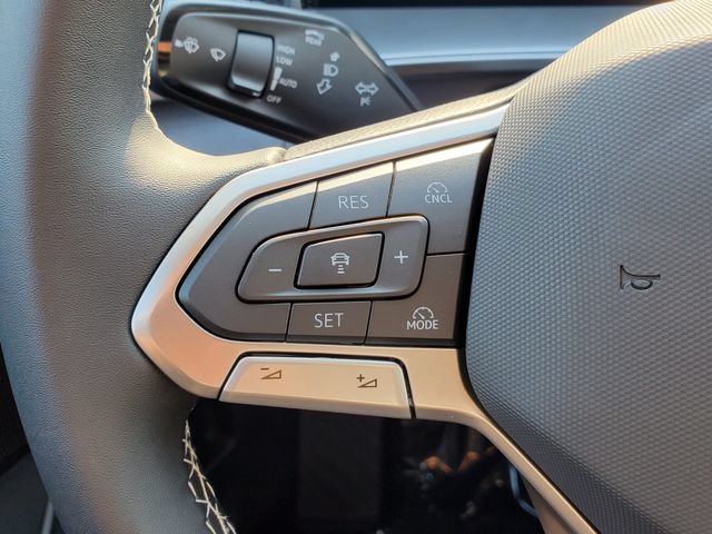 New 2026 Volkswagen Tiguan SE AWD/4WD image 19