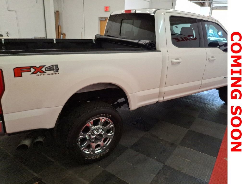 Used 2017 Ford F350 Lariat w/ Lariat Ultimate Package AWD/4WD image 9