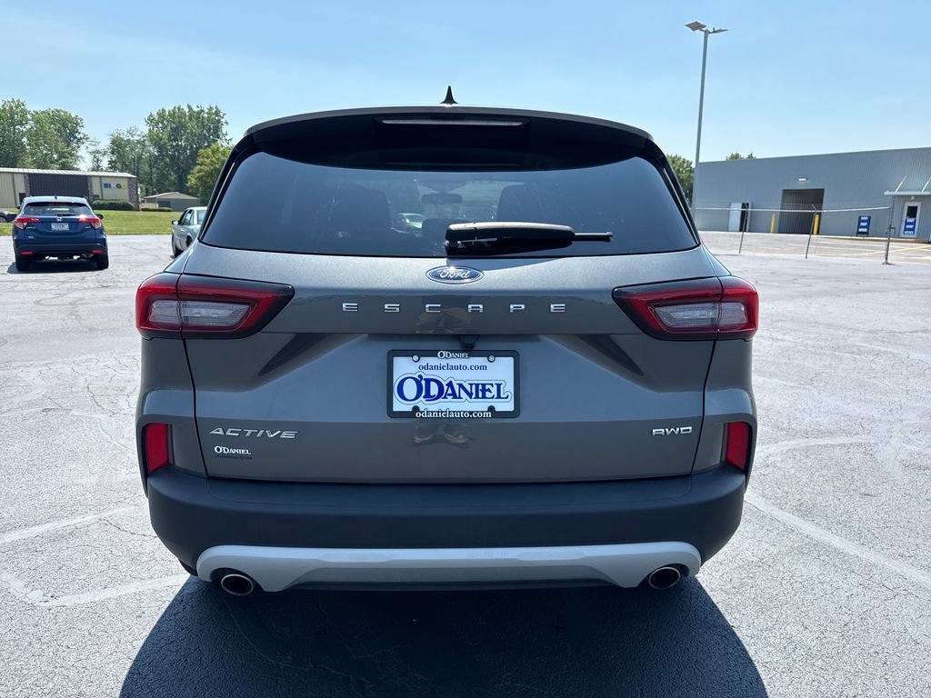 Used 2024 Ford Escape Active AWD/4WD image 6