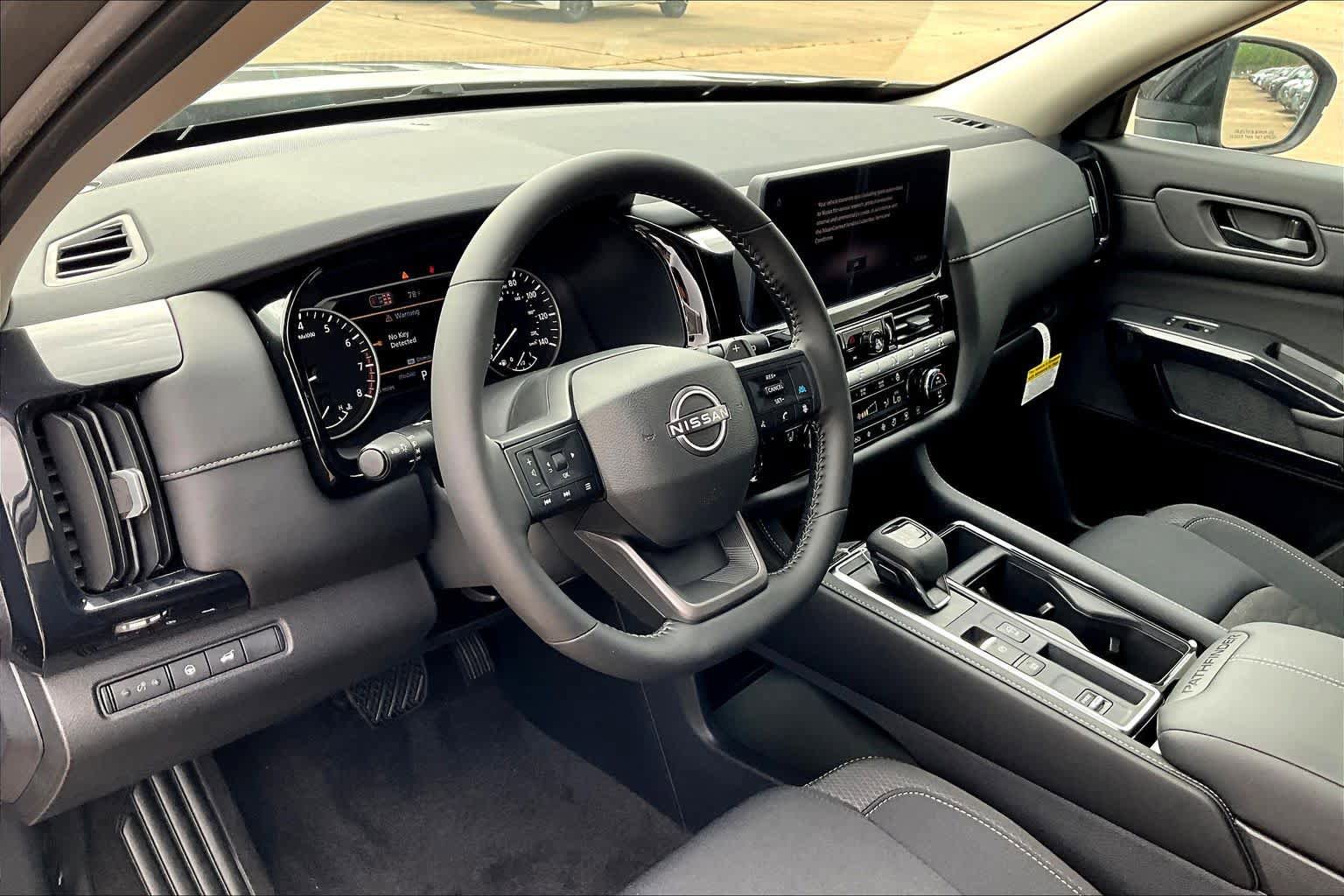 New 2026 Nissan Pathfinder SV w/ SV Premium Package FWD image 10