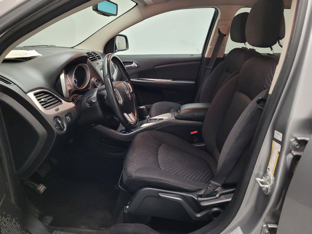 Used 2017 Dodge Journey SE w/ Flexible Seating Group FWD image 17