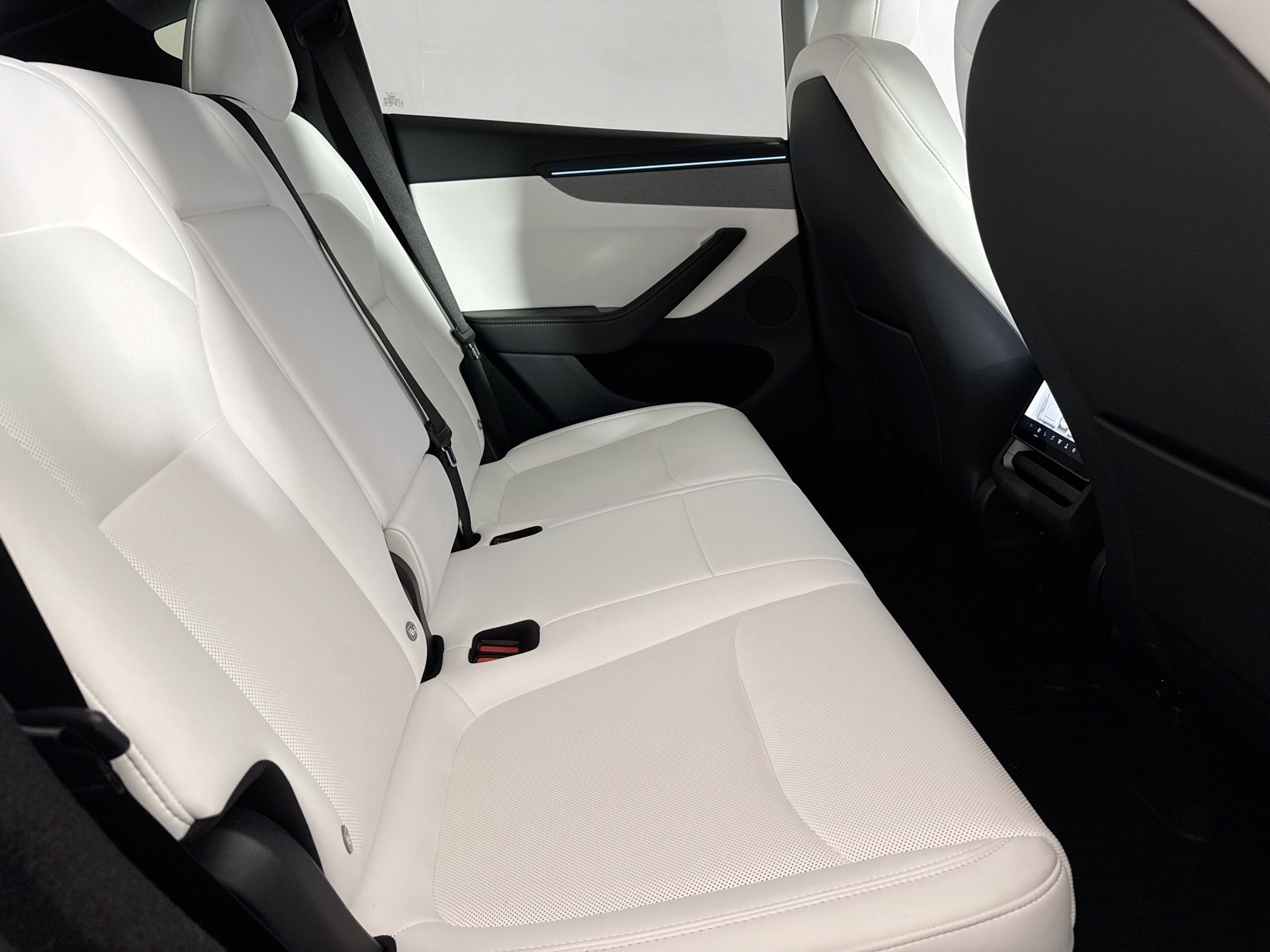 Used 2026 Tesla Model Y Long Range AWD/4WD image 37