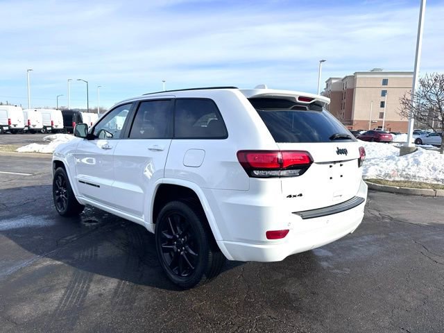 Used 2022 Jeep Grand Cherokee Laredo X image 8