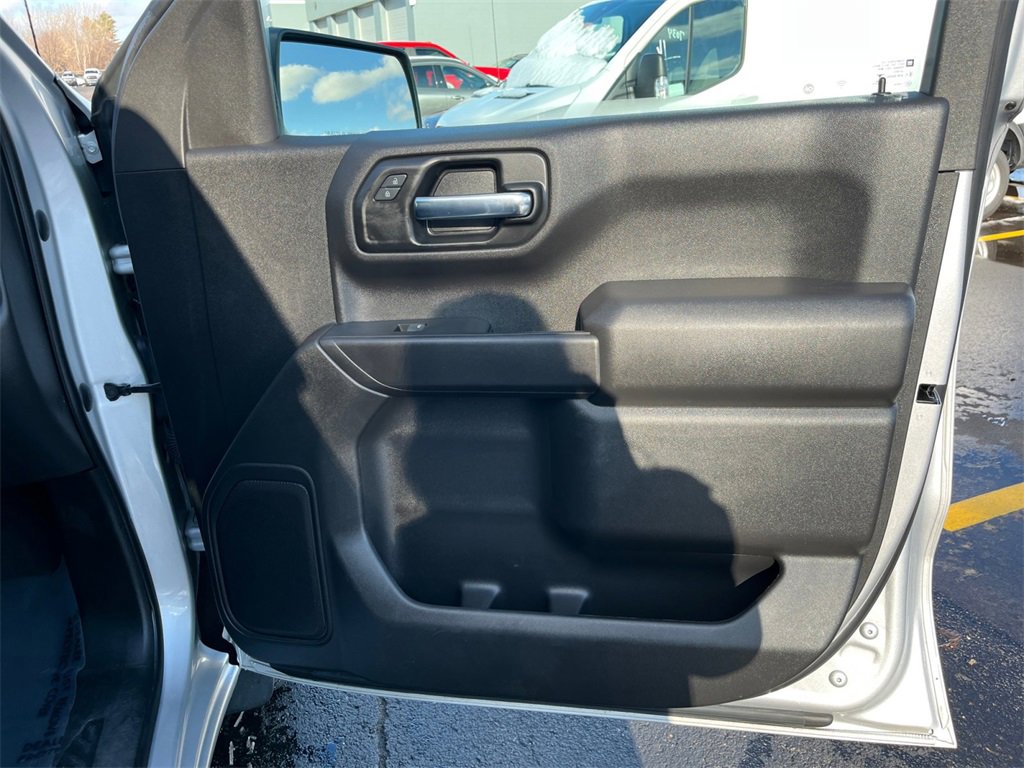 Used 2022 Chevrolet Silverado 1500 Custom image 21